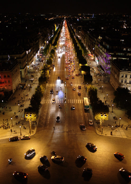 Champs-Elys&eacute;es