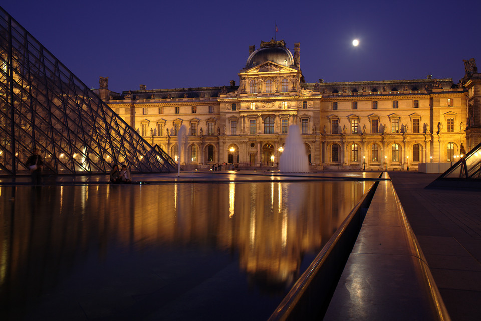 Louvre Moonrise